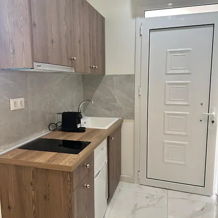 The Lux Den Of Apartment